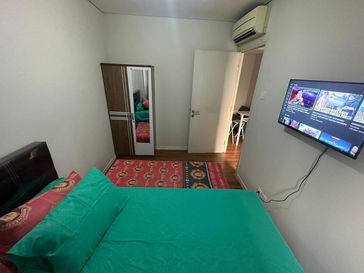 Madison Park Apartment Near Mall Central Park Джакарта Екстериор снимка