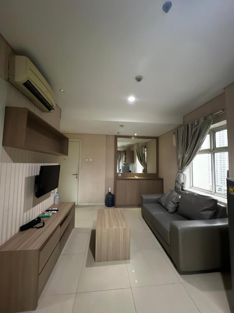 Madison Park Apartment Near Mall Central Park Джакарта Екстериор снимка